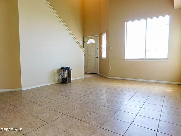 5th image of 14261 Woods Point Ave