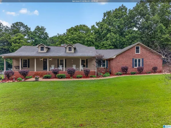 574 Talladega Creek Dr, Talladega, AL 35160