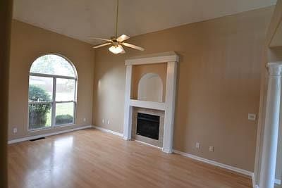 4th image of 2764 Gateway Park Ln