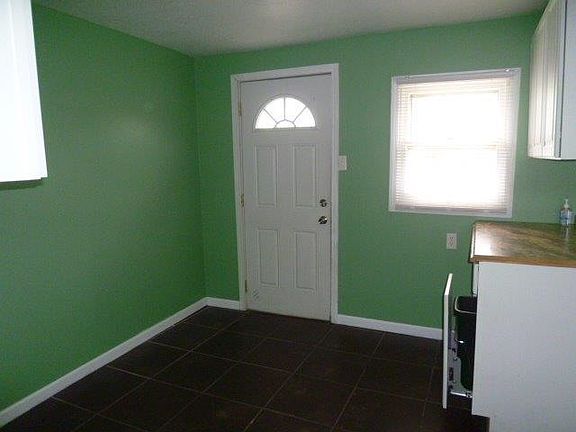 4th image of 1306 W Spencer Ave