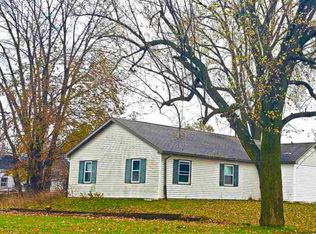 416 McKinley St, New London, WI 54961