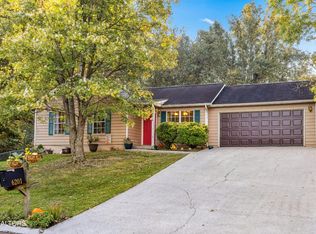 6201 Vandemere Dr, Knoxville, TN 37921