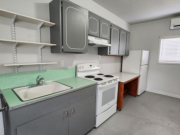 5th image of 2621 S Montana Ave #8