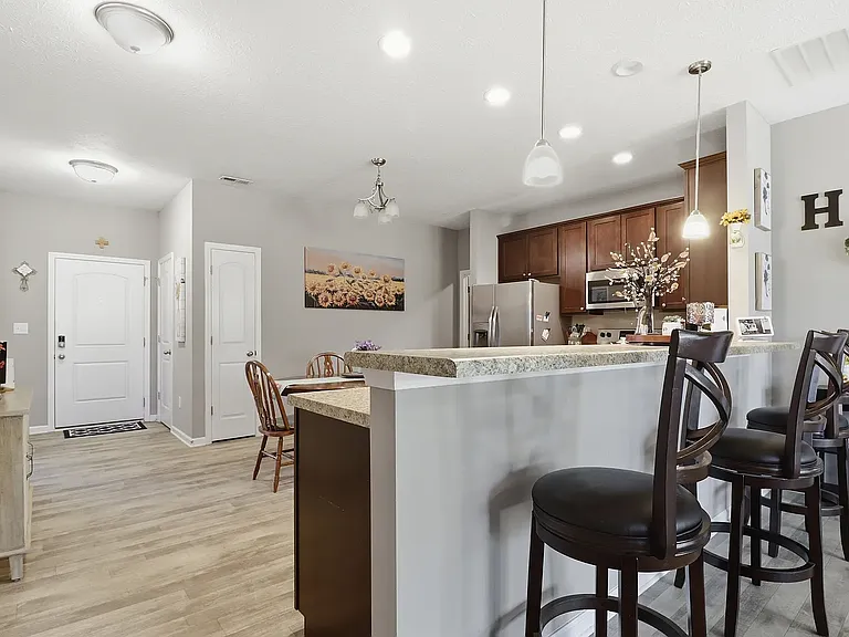 2332 Longleaf Ln — Photo 3