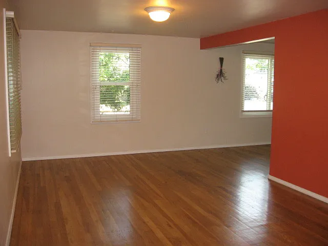 2 bed, 864 sqft, $2,150 — Photo 2