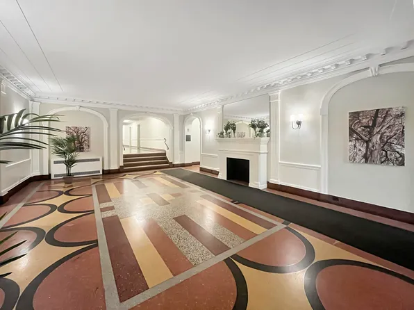 81 Ocean Parkway 5P image 8 of 9