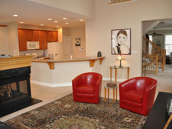 3rd image of 4 Skimmer Ln