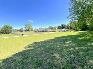 24800 Southside Rd, Waynesville, MO 65583