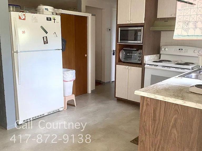 3341 Jarvis St — Photo 6