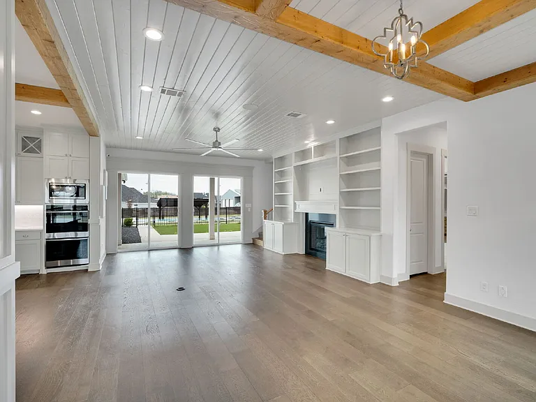 140 Farish Ln — Photo 17