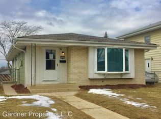 5833 N 72nd St, Milwaukee, WI 53218