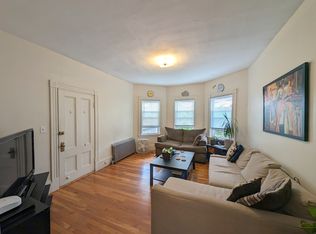 11 Porter St #3, Somerville, MA 02143