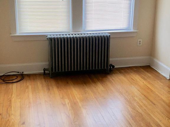 2nd image of 3300 W Allegheny Ave #3