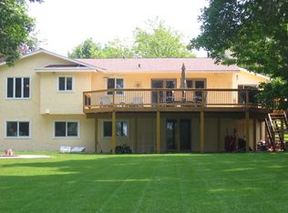 9270 Overlook Trl, Eden Prairie, MN 55347