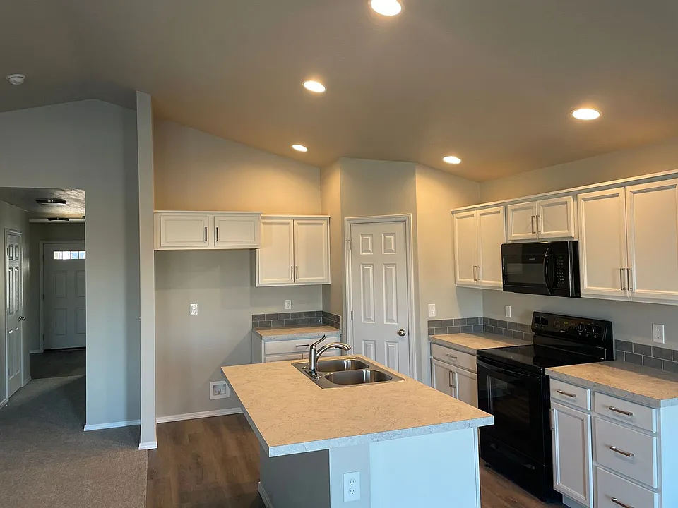 5214 Clearfield Ct
