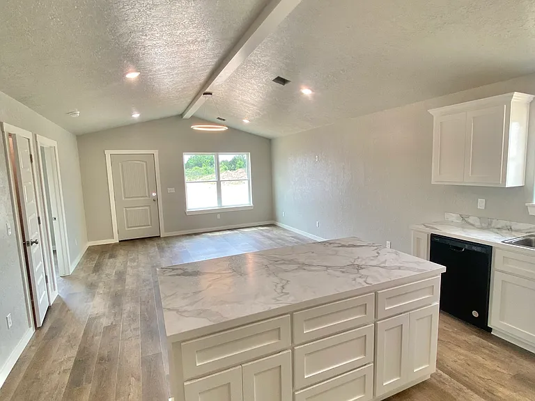 148 Precision Ln — Photo 4