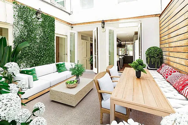 Rented by Compass | media 27