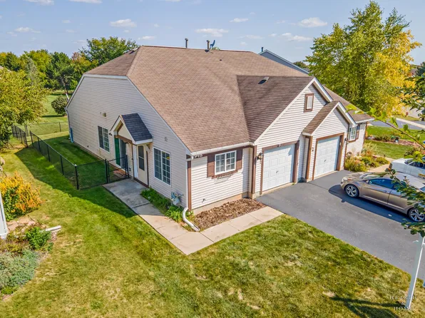 2948 Impressions Dr, Lake In The Hills, IL 60156