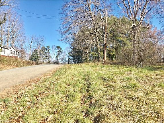 3rd image of LOT 7 Loretta Ln Lot 7