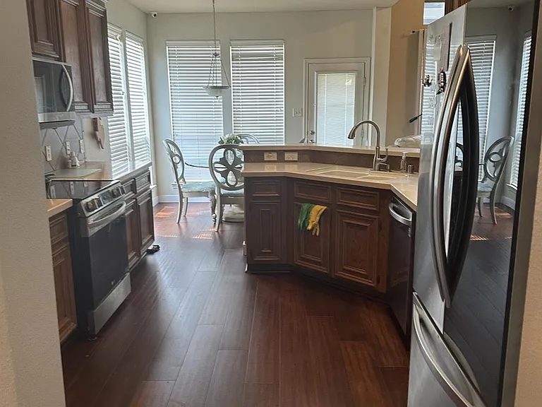 9322 Meadow Ford Ct — Photo 5