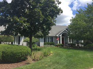 51370 Golfview Ct, Granger, IN 46530