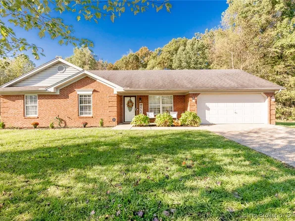 306 Greenway Drive, Scottsburg, IN 47170