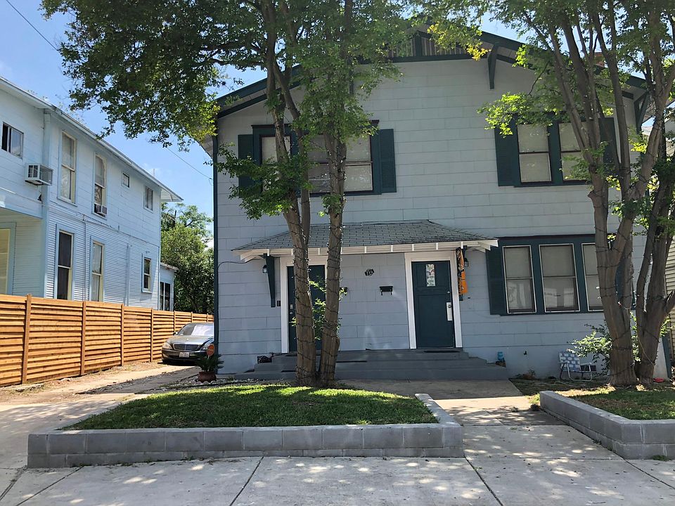1st image of 716 E Grayson St APT 4