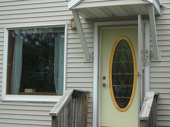 2nd image of 420 15th Ave N