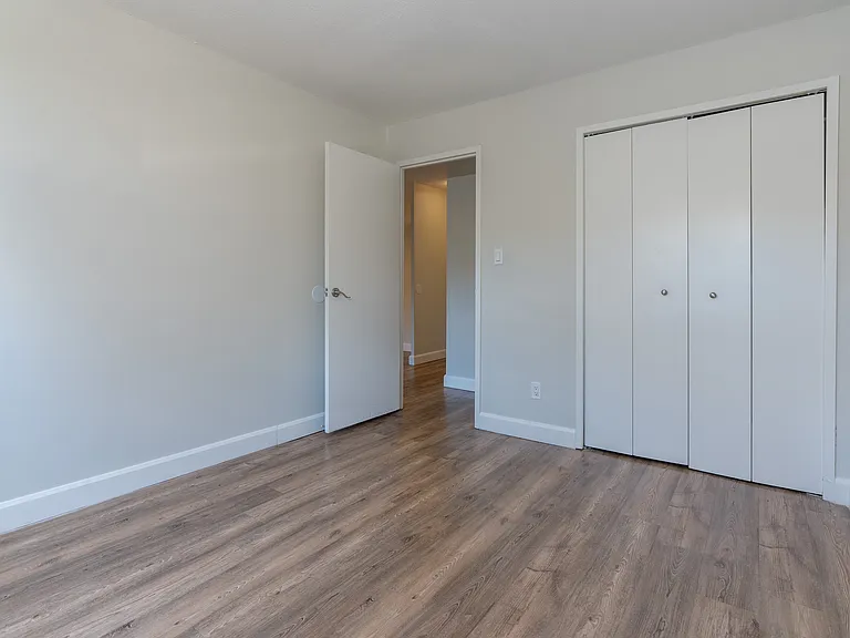 225 Capel St — Photo 17
