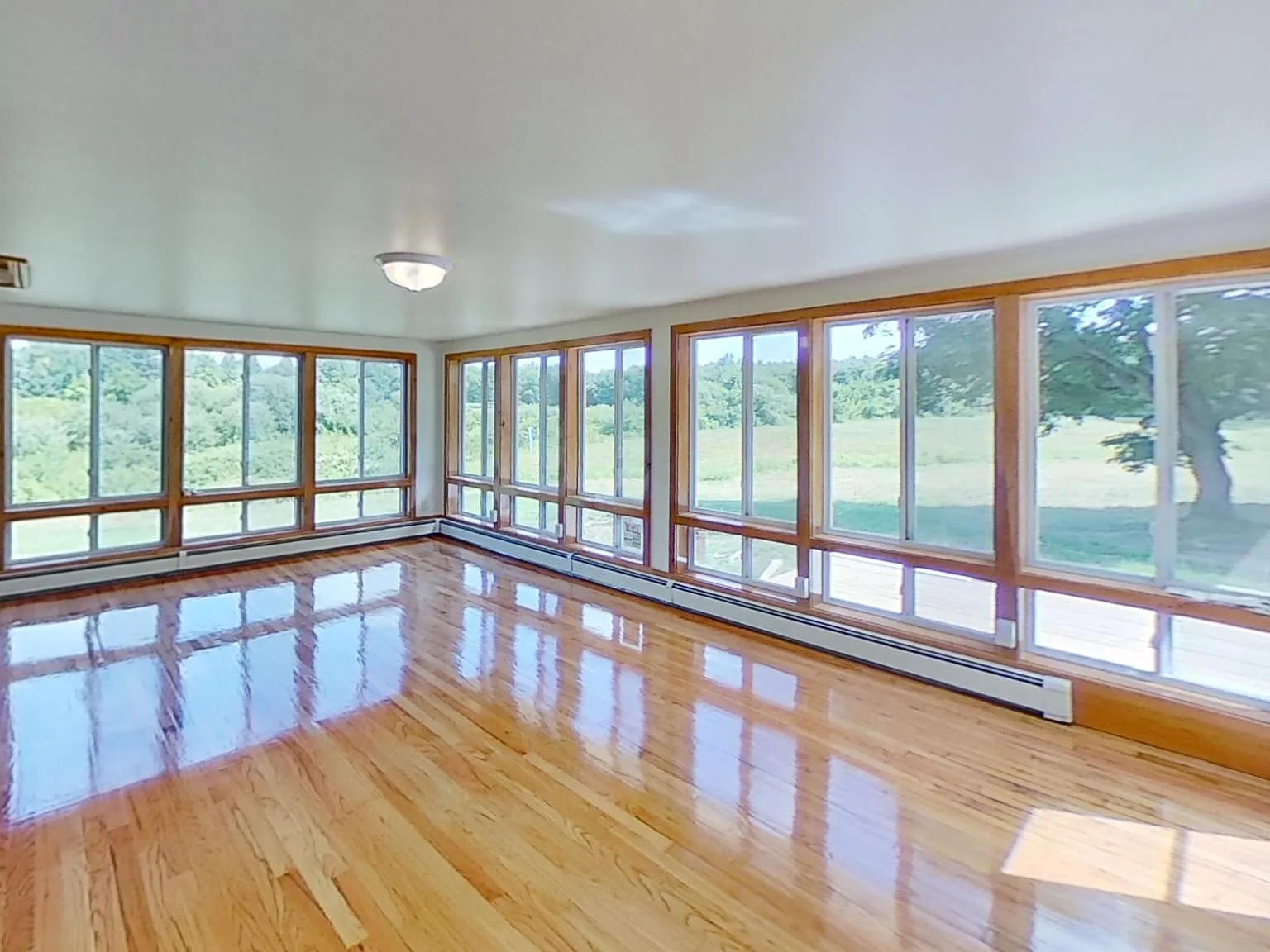 4 bed, $3,950 — Photo 3