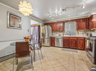121 Wood St, Englewood, NJ 07631