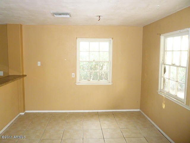 2nd image of 6004 S 3rd Ave