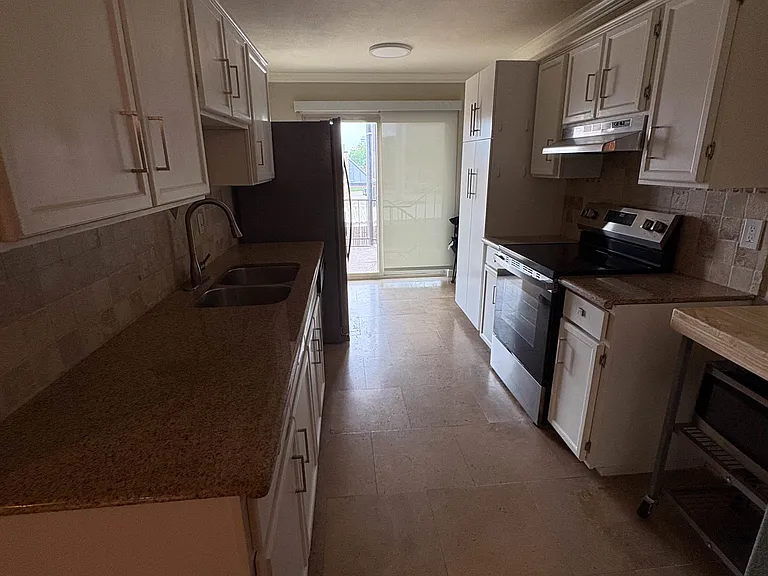 7929 Meadow Park Dr #202 — Photo 18