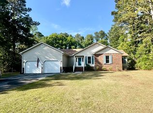 180 Baytree Dr, Jacksonville, NC 28546