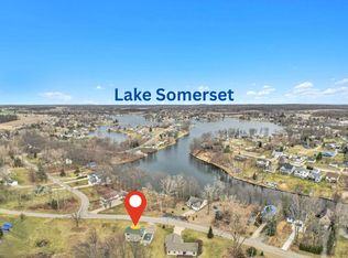 10568 Woodbrook Dr, Cement City, MI 49233