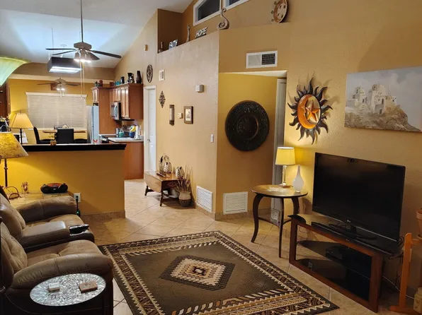 455 S DELAWARE Drive #124, Apache Junction, AZ 85120