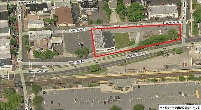 2nd image of 413 Railroad Sq
