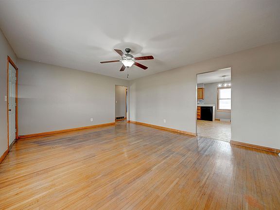 2nd image of 4562 W County Road 400 N