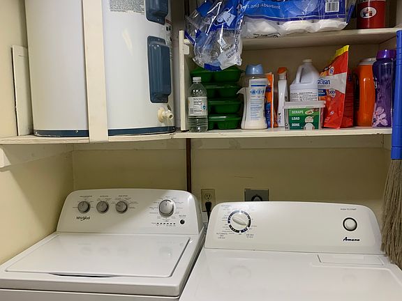 4th image of 808 Benton Dr APT 21