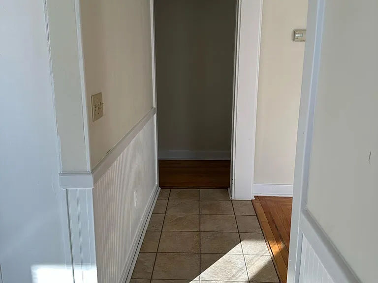 222 Clarendon St — Photo 7