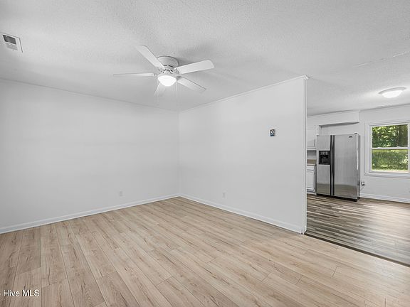 4th image of 505 E Coston Road