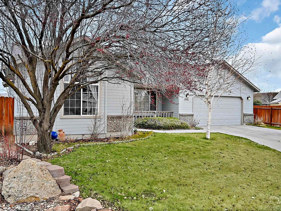 2nd image of 5976 S Hollyhock Way