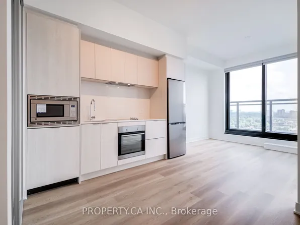86 Dundas St E, Mississauga, ON