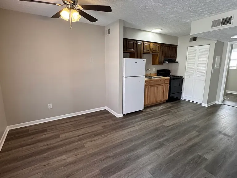 4818 S 3rd St #2 — Photo 9