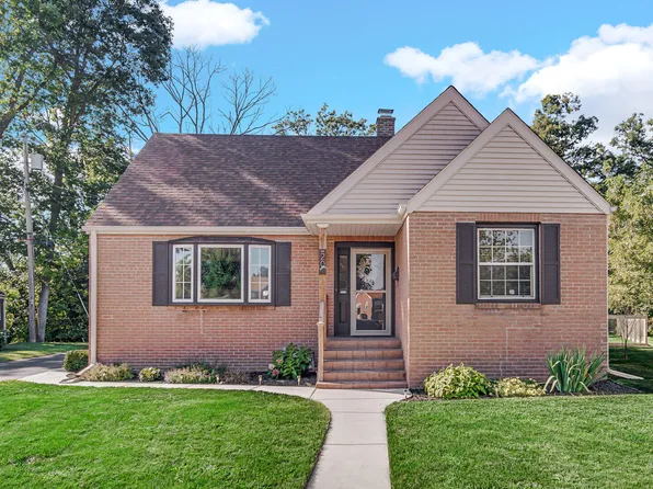 20 Beverly Blvd, Hobart, IN 46342