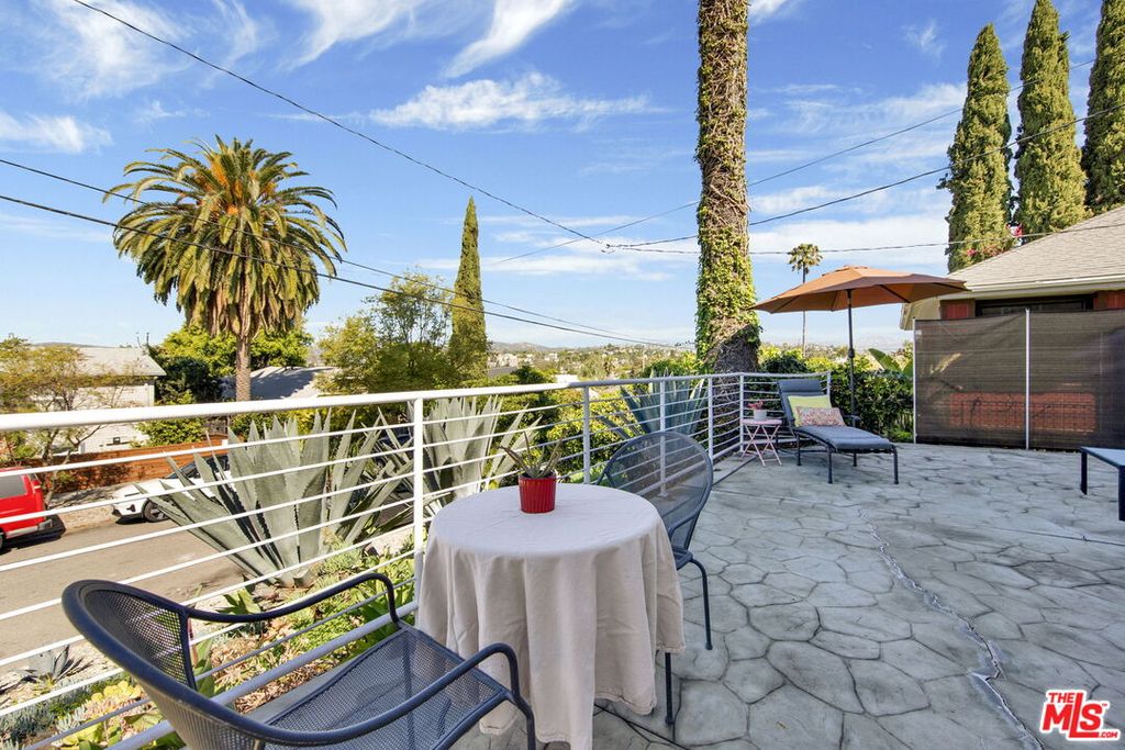 318 Parkman Ave, Los Angeles, CA - View 6