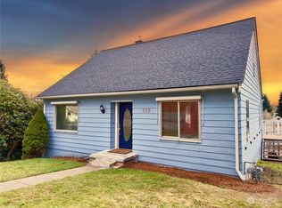 818 Chester Ave, Bremerton, WA 98337
