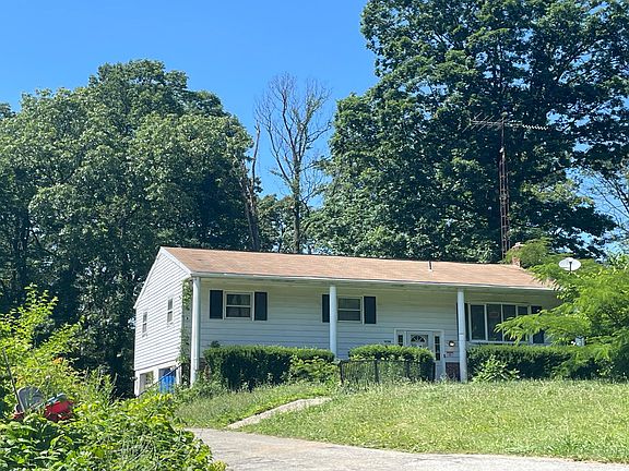 3rd image of 3700 Brownton Rd