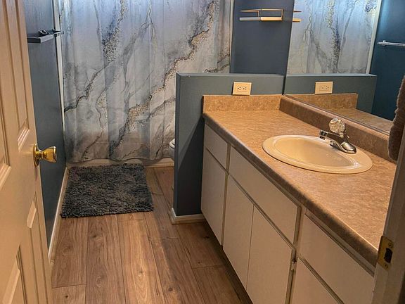 5th image of 741 Gail Gardner Way APT I