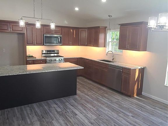 5th image of 3537 Cardinal Crossing Blvd